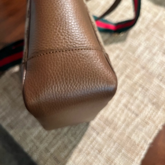 ✅ Gucci 2way Shoulder Bree GG Canvas. EUC . Authentic w/COA & unbranded strap. - Picture 6 of 11